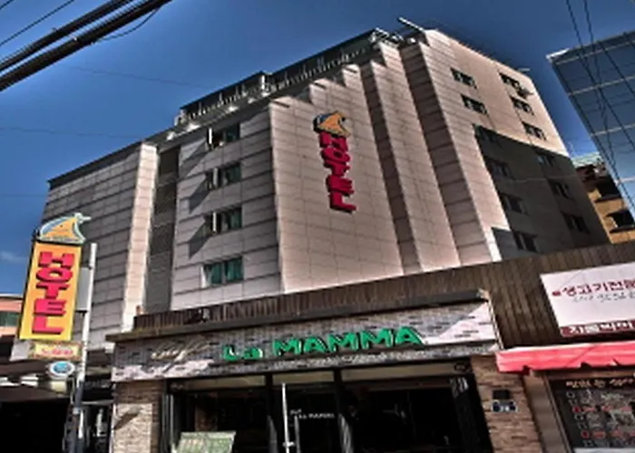 Hotel At Home